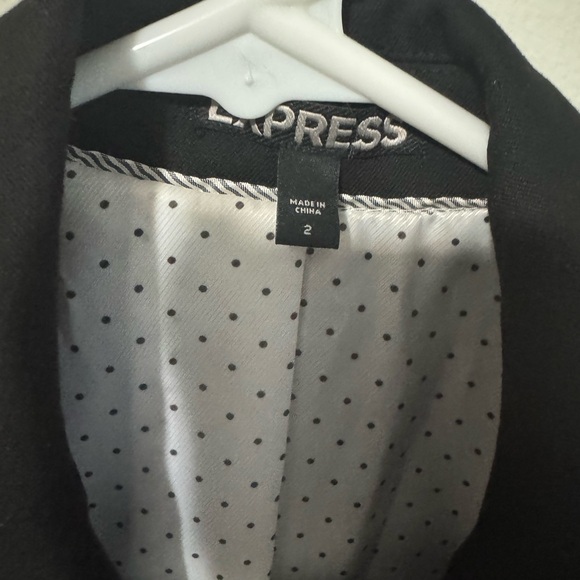 Express Elegant Black Suit Jacket - Picture 5 of 8